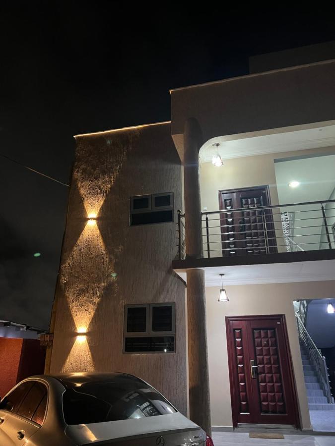 אקרה Akua'S Cottage מראה חיצוני תמונה